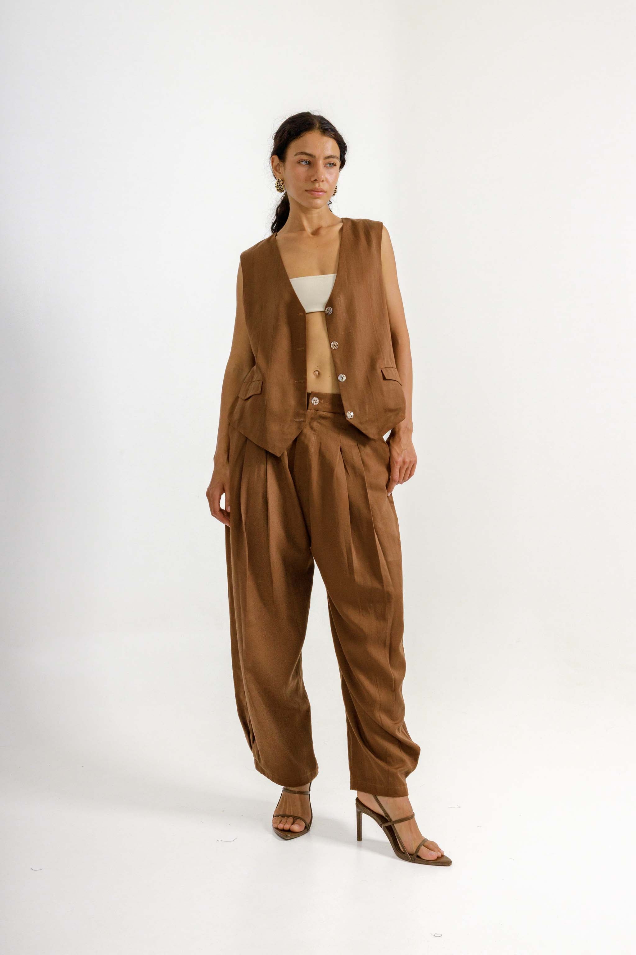 Haily Vest  - Brown