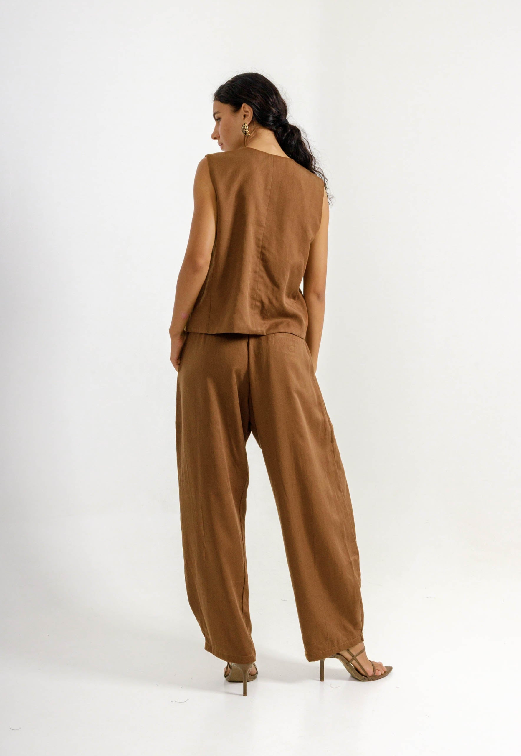 Haily Vest  - Brown