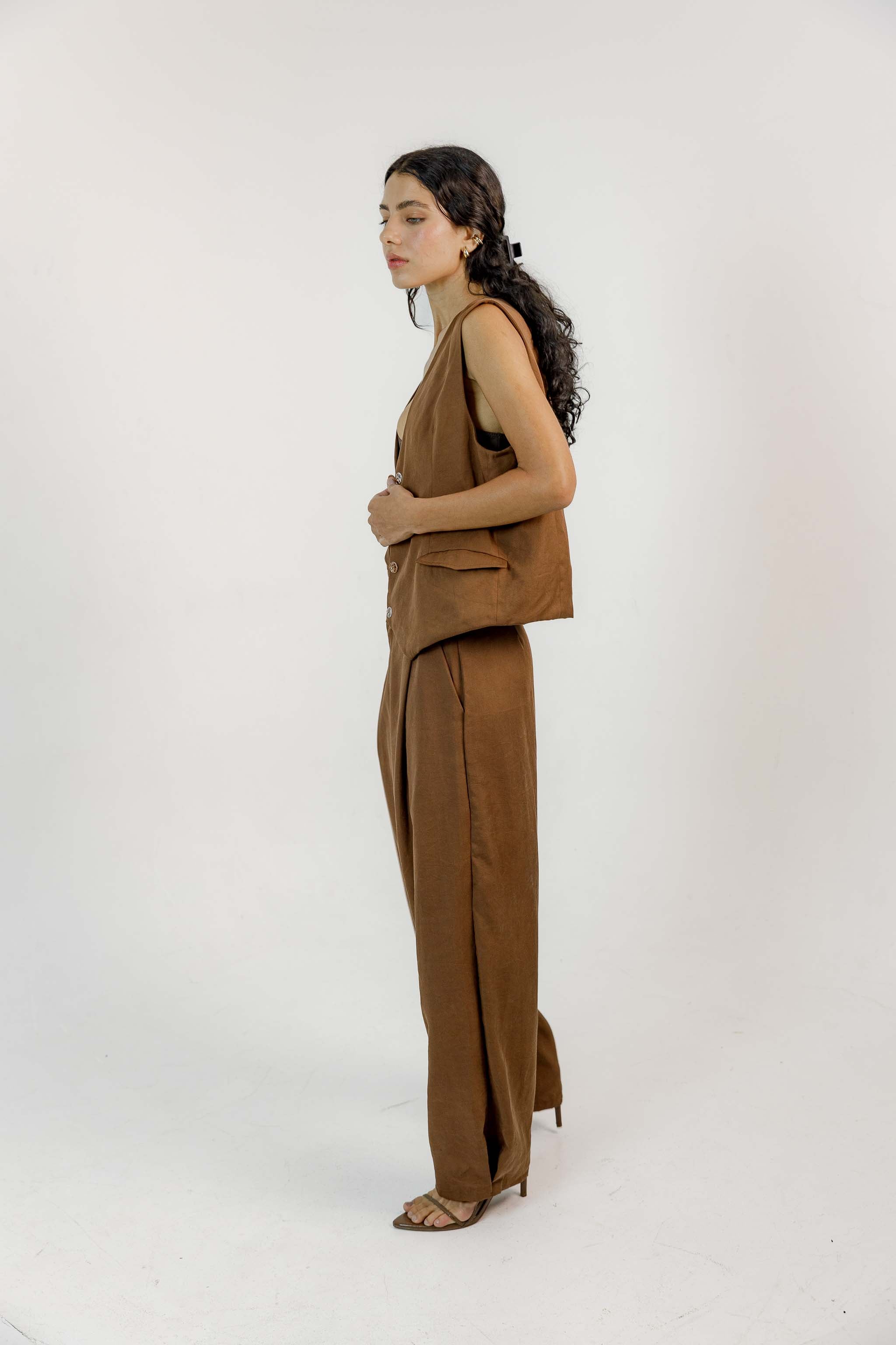 Haily Vest  - Brown